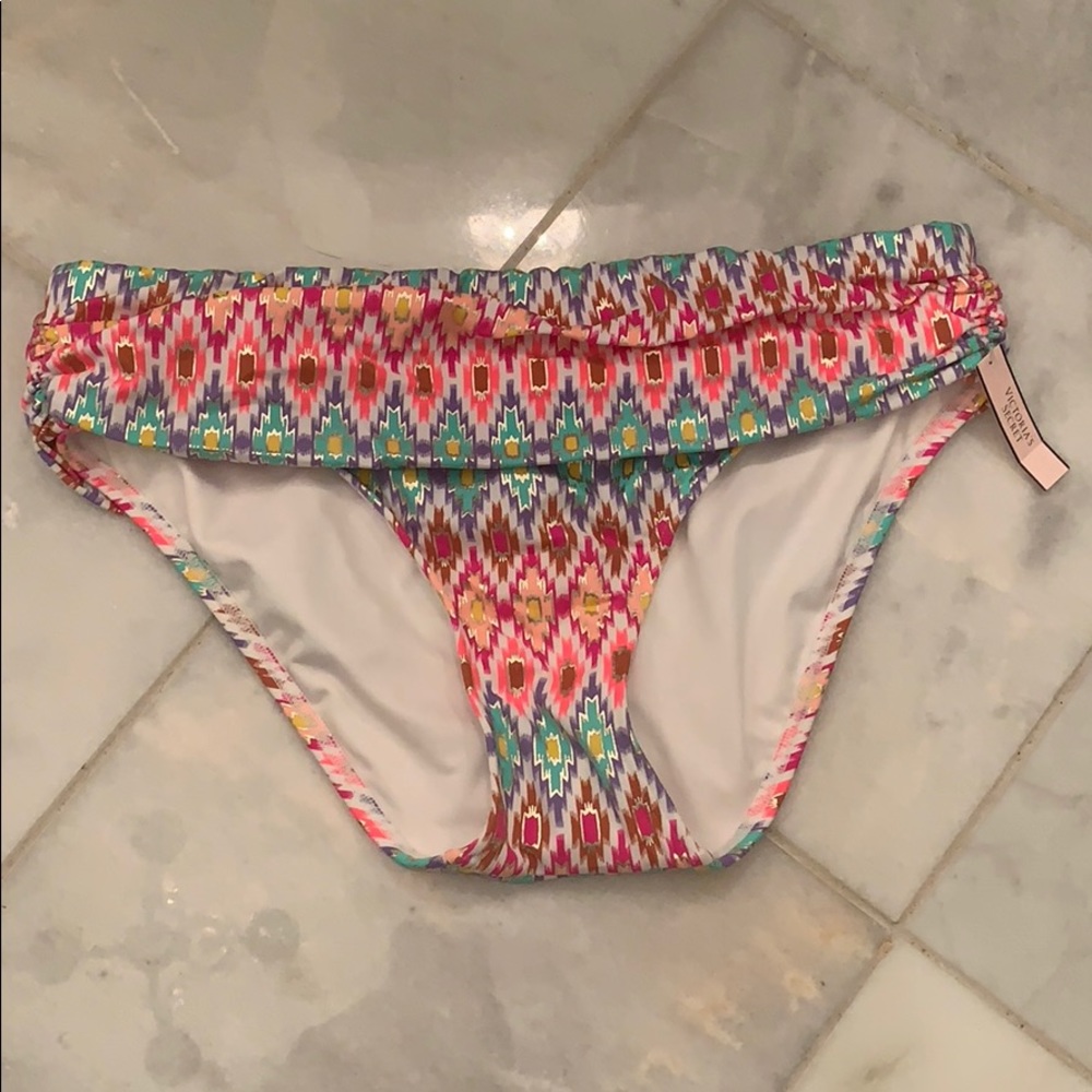 Victoria's Secret swimsuit bottoms large